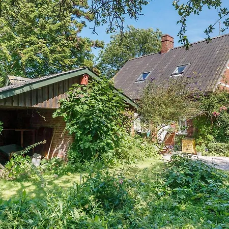 Vakantiehuis Stunning In With Wifi