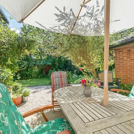 Stunning In With Wifi Vakantiehuis Tranekær