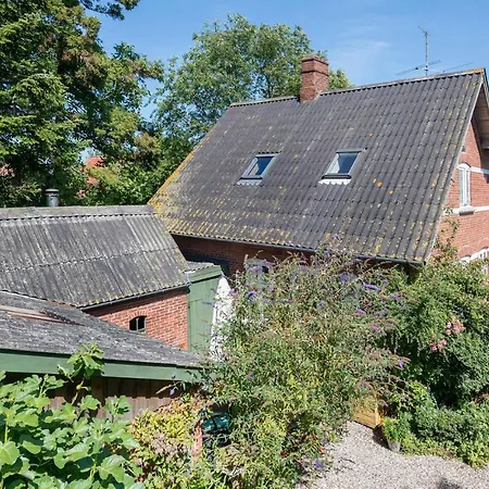 Vakantiehuis Stunning In With Wifi